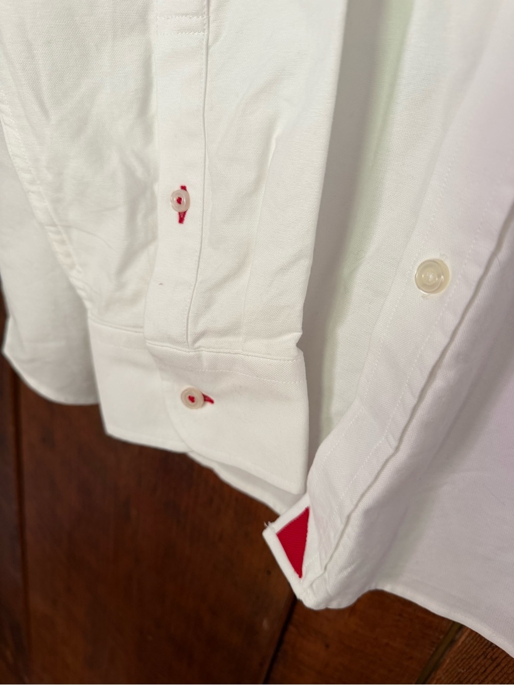 UNTUCKit White Long Sleeve Button Down Shirt XX-LARGE Red Accents Cotton Casual - Picture 3 of 11